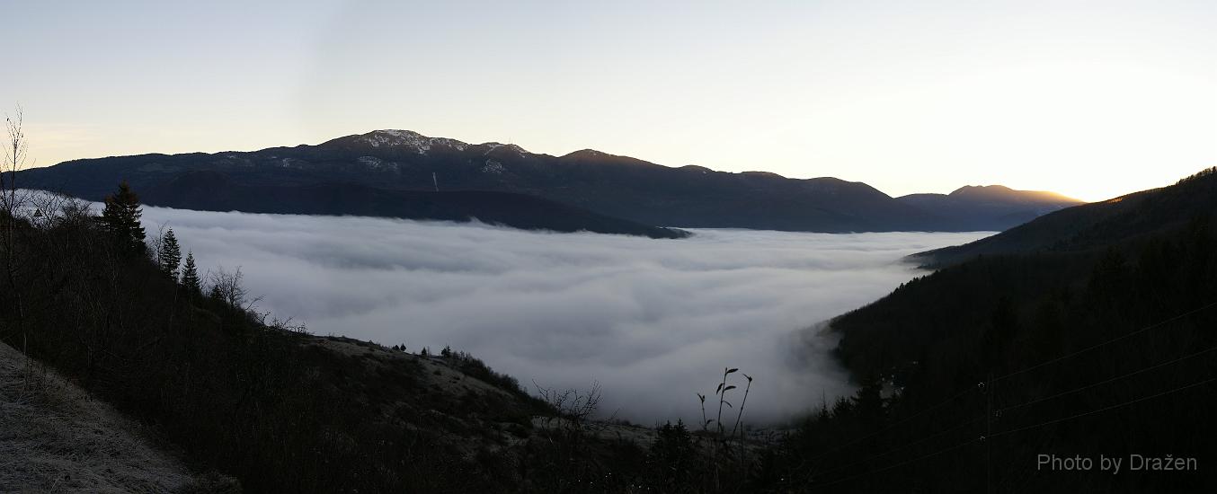 DSC05138-DSC05142.jpg - Licka Pljesivica in the morning